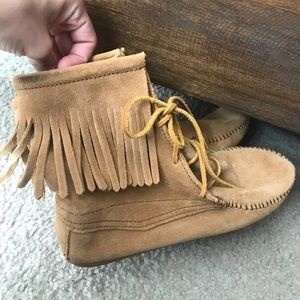 Minnetonka Tramper boots!